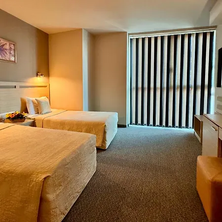 Hotel Expo 3*