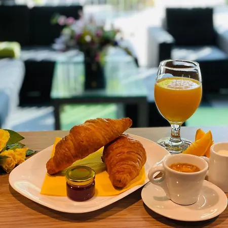 Expo فندق بلوفديف